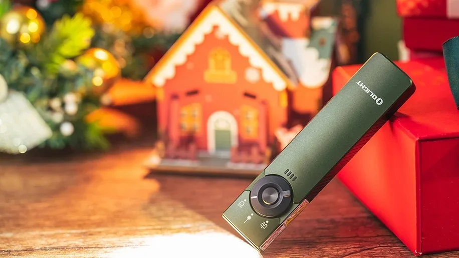 Una recensione completa della torcia a led tascabile ricaricabile Arkfeld Pro