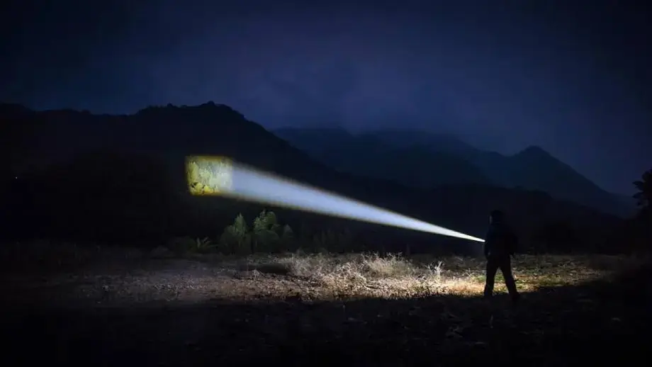 Trovare la torcia più luminosa nel 2024