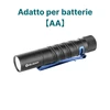 Torcia Olight nera adatta per batterie AA con clip blu, ideale per attività all'aperto e uso quotidiano.